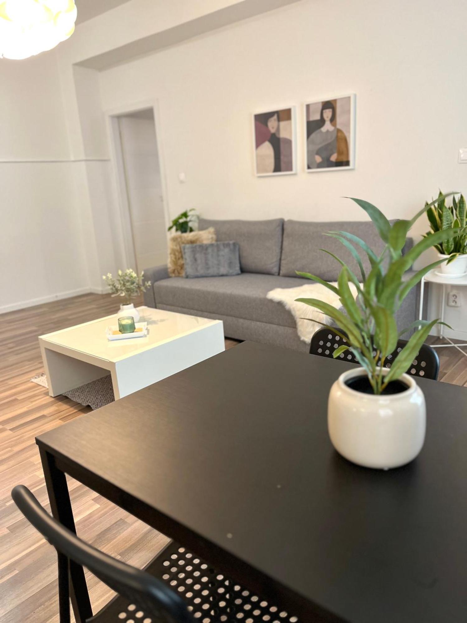 Apartment Adele - Old Town Bratislava Ngoại thất bức ảnh