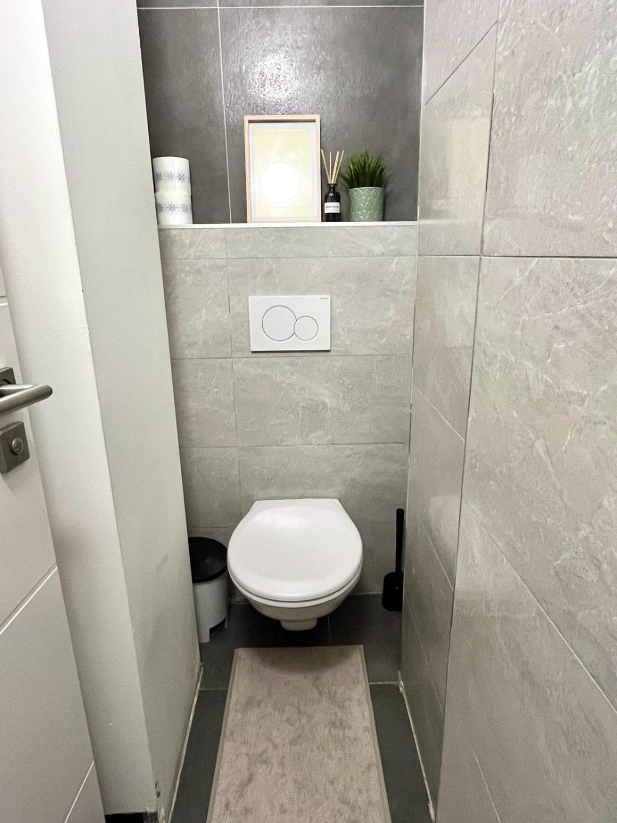 Apartment Adele - Old Town Bratislava Ngoại thất bức ảnh