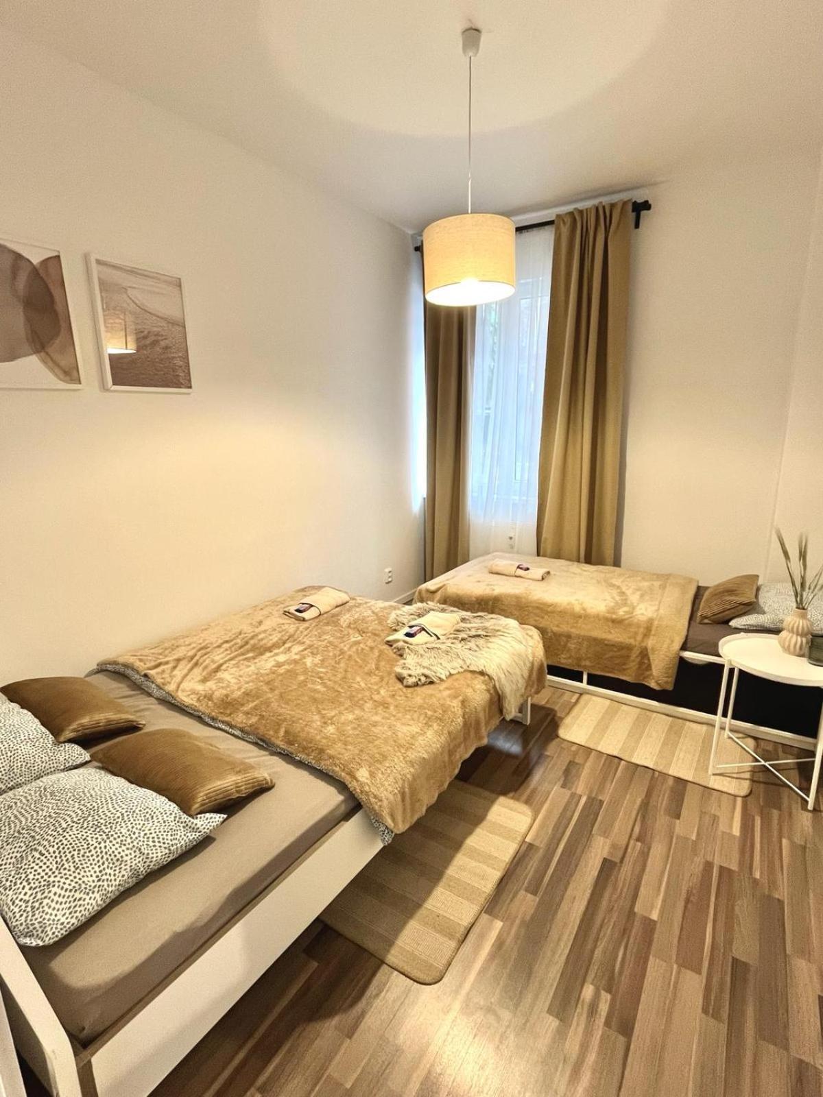 Apartment Adele - Old Town Bratislava Ngoại thất bức ảnh